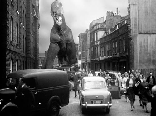 the-giant-behemoth-pic-5