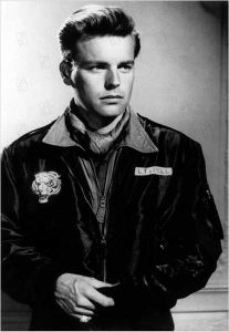 18857427.jpg-r_640_600-b_1_D6D6D6-f_jpg-q_x-xxyxx