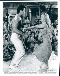 6d72fb2cedf32ee36356350dfe9380fb