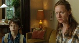 A-Laura-Linney-Squid-and-the-Whale-image