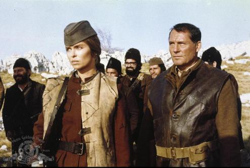 still-of-barbara-bach-and-robert-shaw-in-styrka-10-från-navarone-(1978)-large-picture