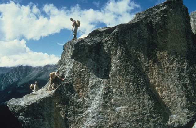 FIVE DAYS ONE SUMMER