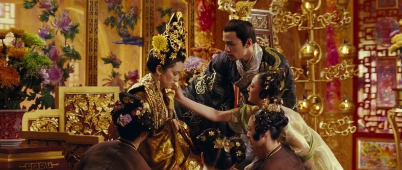 Curse-of-the-Golden-Flower-059