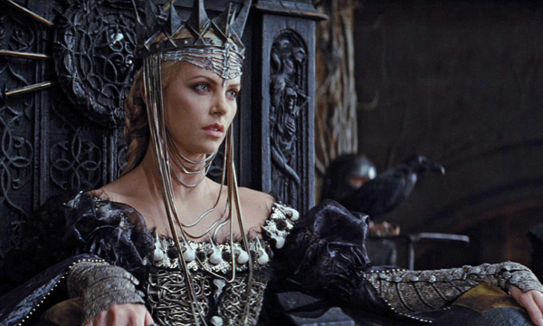 imagenes de Blancanieves y la leyenda del cazador