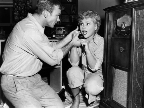the-marrying-kind-aldo-ray-judy-holliday-1952 (1)
