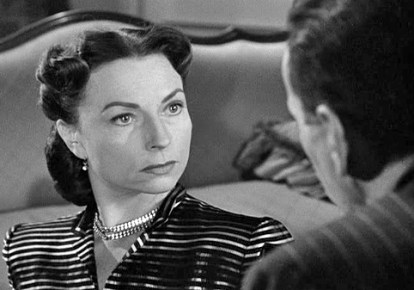 agnes-moorehead-dark