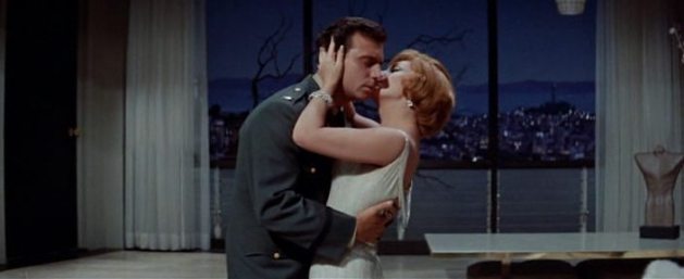 nagimi-myi-prihodim-v-etot-mir-2