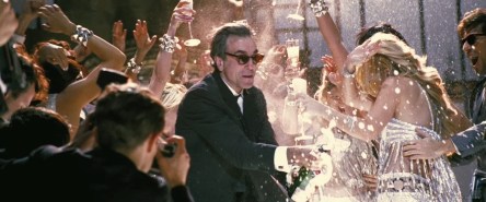 nine-movie-still-kate-hudson-nine-2009-13723062-1264-527