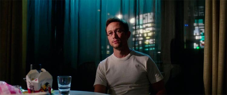snowden-movie-image4