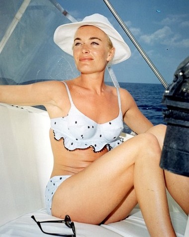 280021__54329.1342528333.380.500