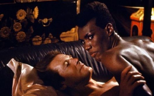 view-to-a-kill-scene3_orig