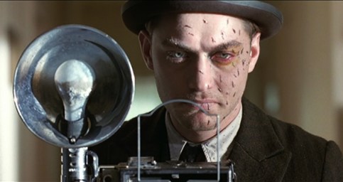 road-to-perdition-2002-photographer-killer-jude-law