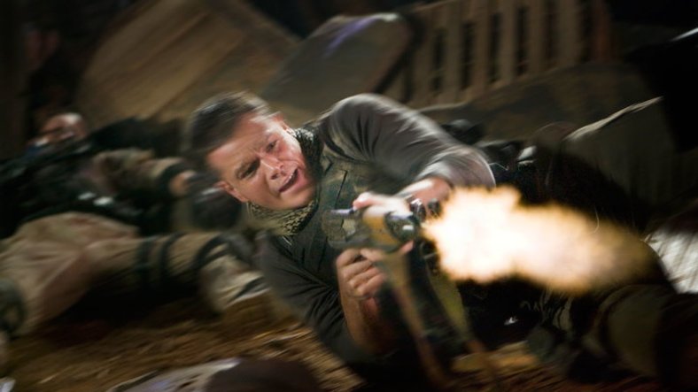 mattdamonwithgun_wide-3273e904ce560e20badbc0914d3b4dbcb9442c5b-s800-c85