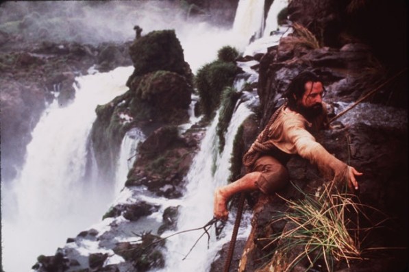 MV5BNGRmMjNjMzAtYTk4Yi00ZTI4LWFiM2EtYzhhYzE4ZjBkNGUxXkEyXkFqcGdeQXVyNjUwNzk3NDc@._V1_