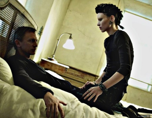 Lisbeth-and-Mikael-the-girl-with-the-dragon-tattoo-2011-movie-29748057-936-729