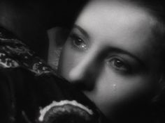 77626b5e8f86357dc5694828a93bf9a1--barbara-stanwyck-classic-films