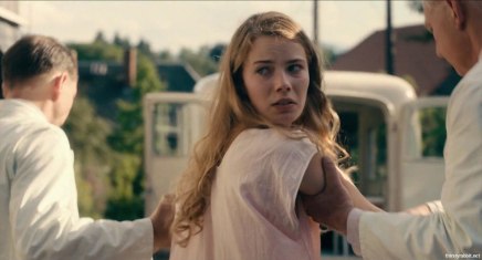 Saskia-Rosendahl-in-Never-Look-Away-02